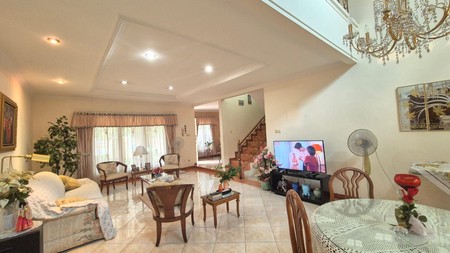 Rumah Cantik Siap Huni dengan Sirkulasi Udara Baik @Menteng Bintaro