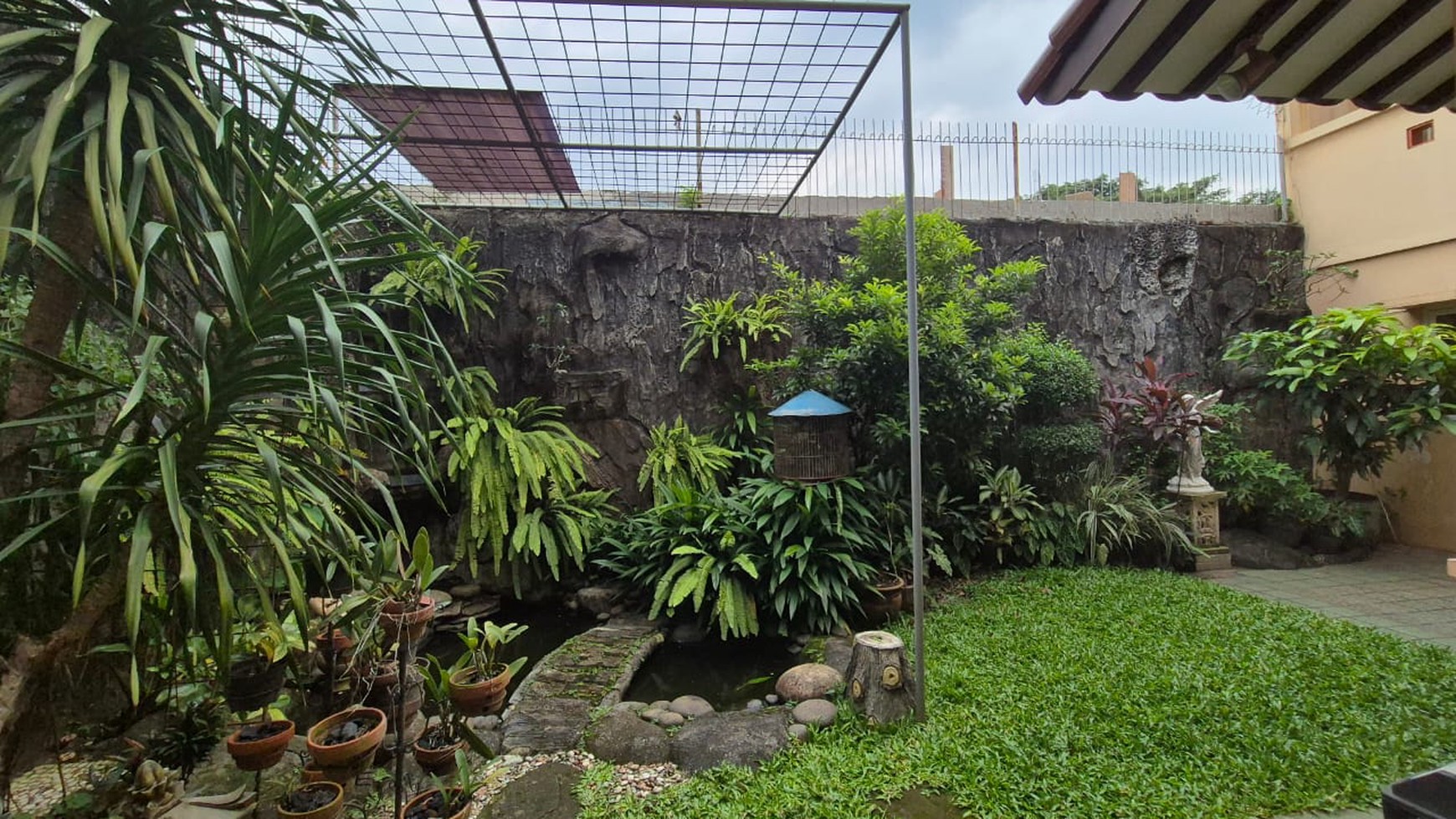 Rumah Cantik Siap Huni dengan Sirkulasi Udara Baik @Menteng Bintaro