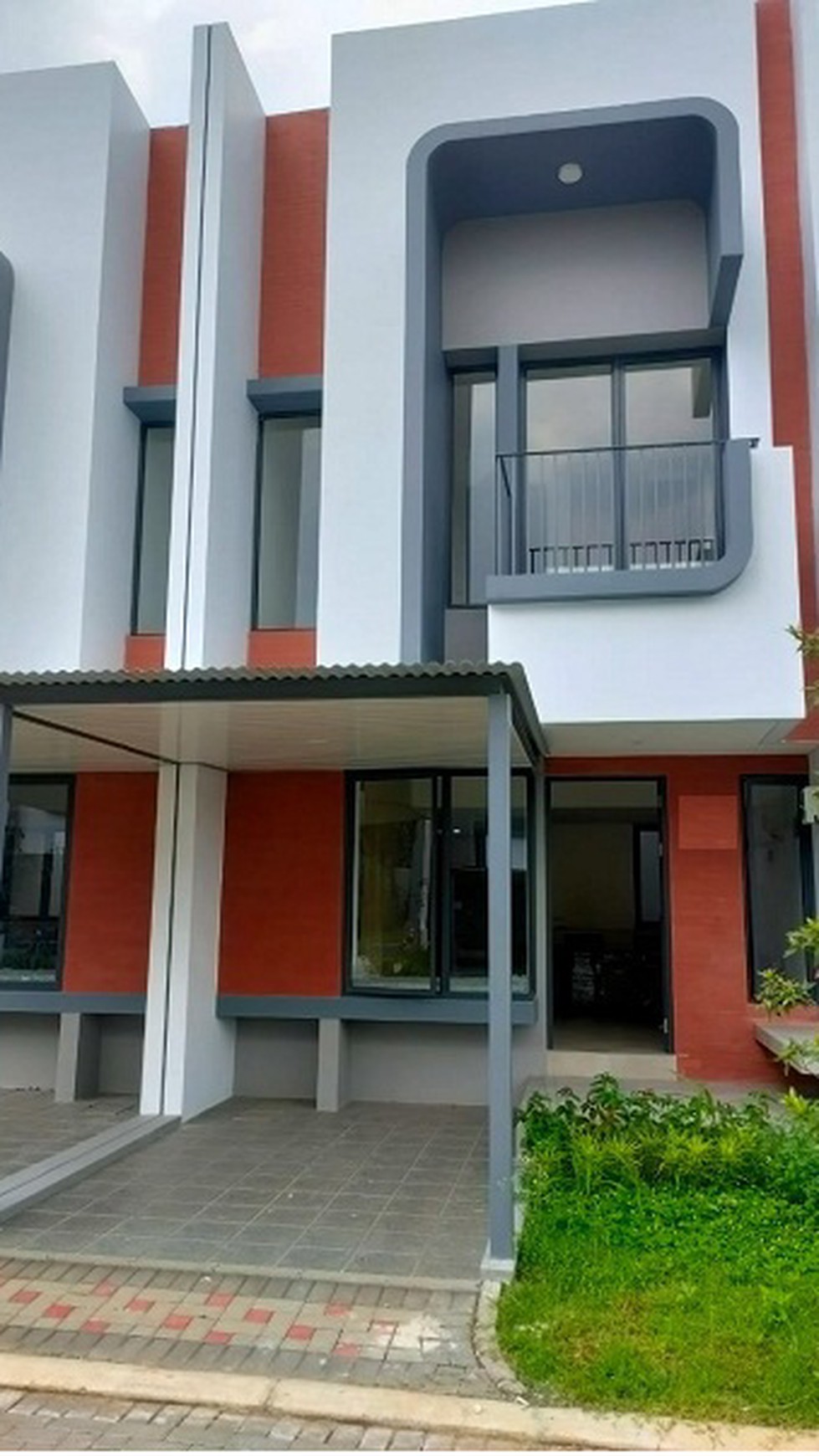Disewakan rumah hunian minimalis modern di cluster freja BSD Tangerang