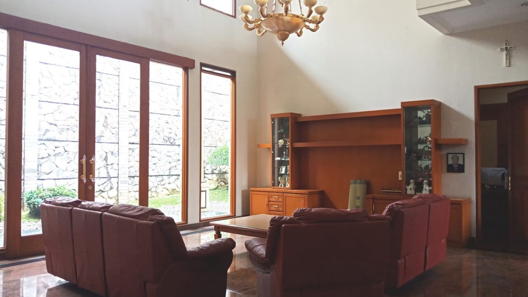 Rumah Hitung Tanah Area Cipete