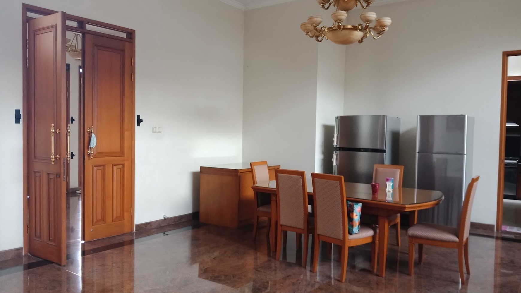 Rumah Hitung Tanah Area Cipete