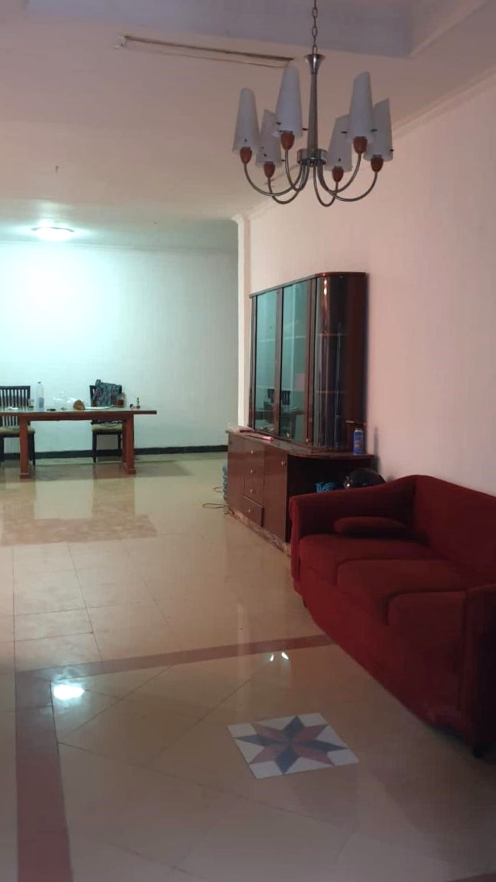 Rumah Hitung Tanah Area Cipete