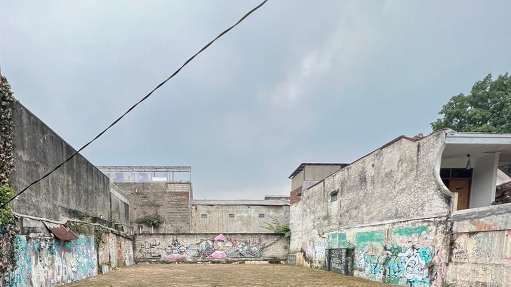 Rumah Hitung Tanah Area Cipete