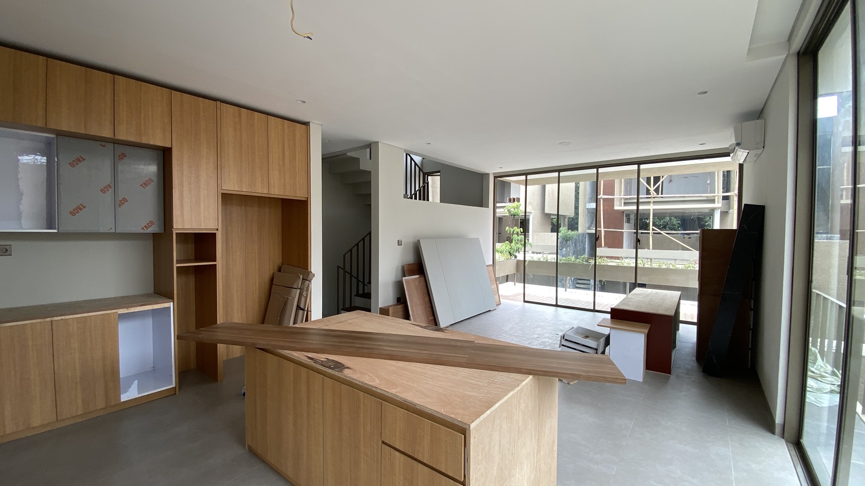 Rumah Hitung Tanah Area Cipete