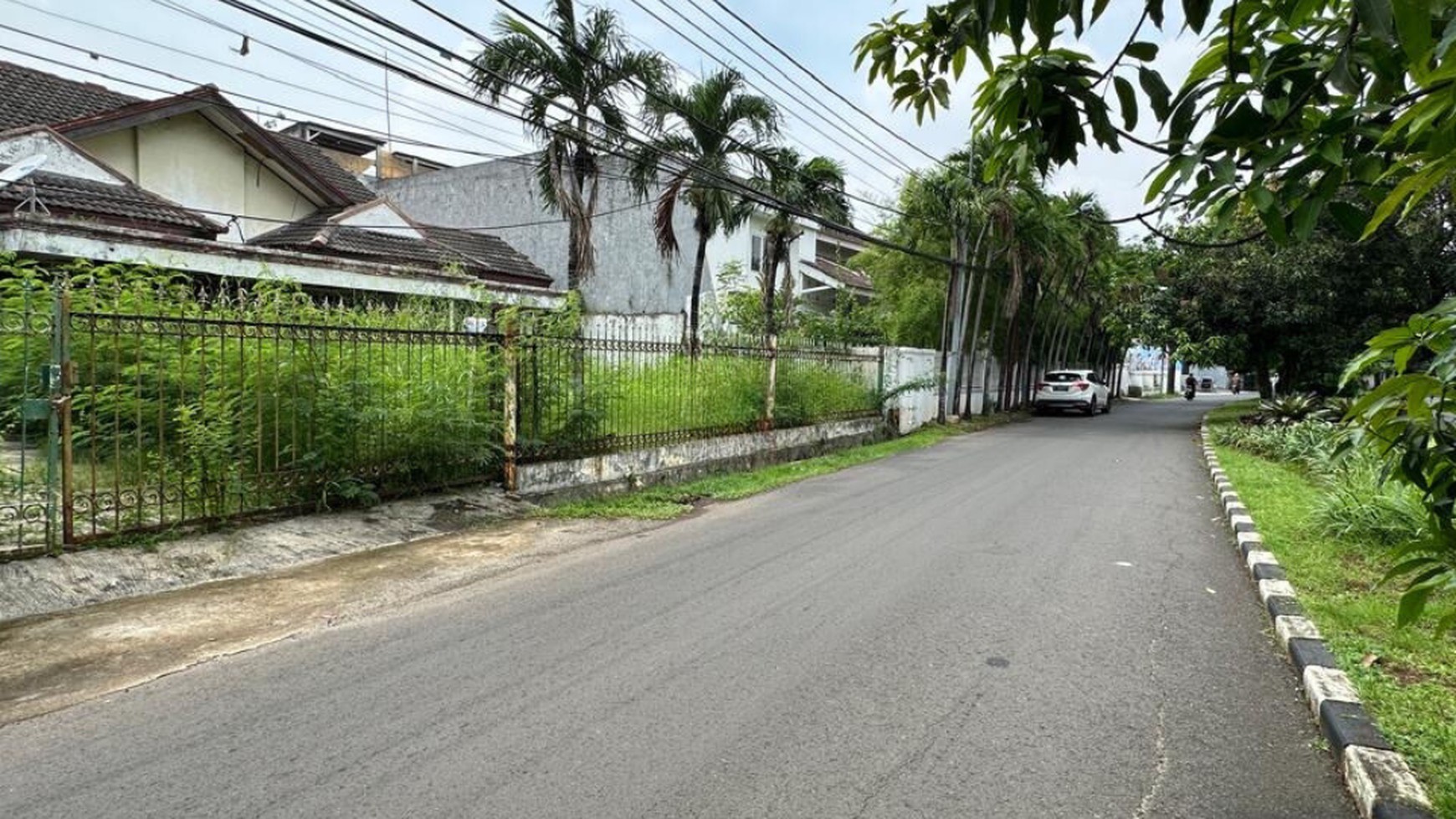 Rumah Hitung Tanah Area Cipete