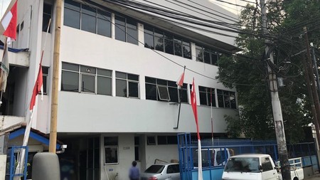 Gedung Jalan Pemuda Rawamangun Zona komersial Luas tanah 660m2 Jakarta