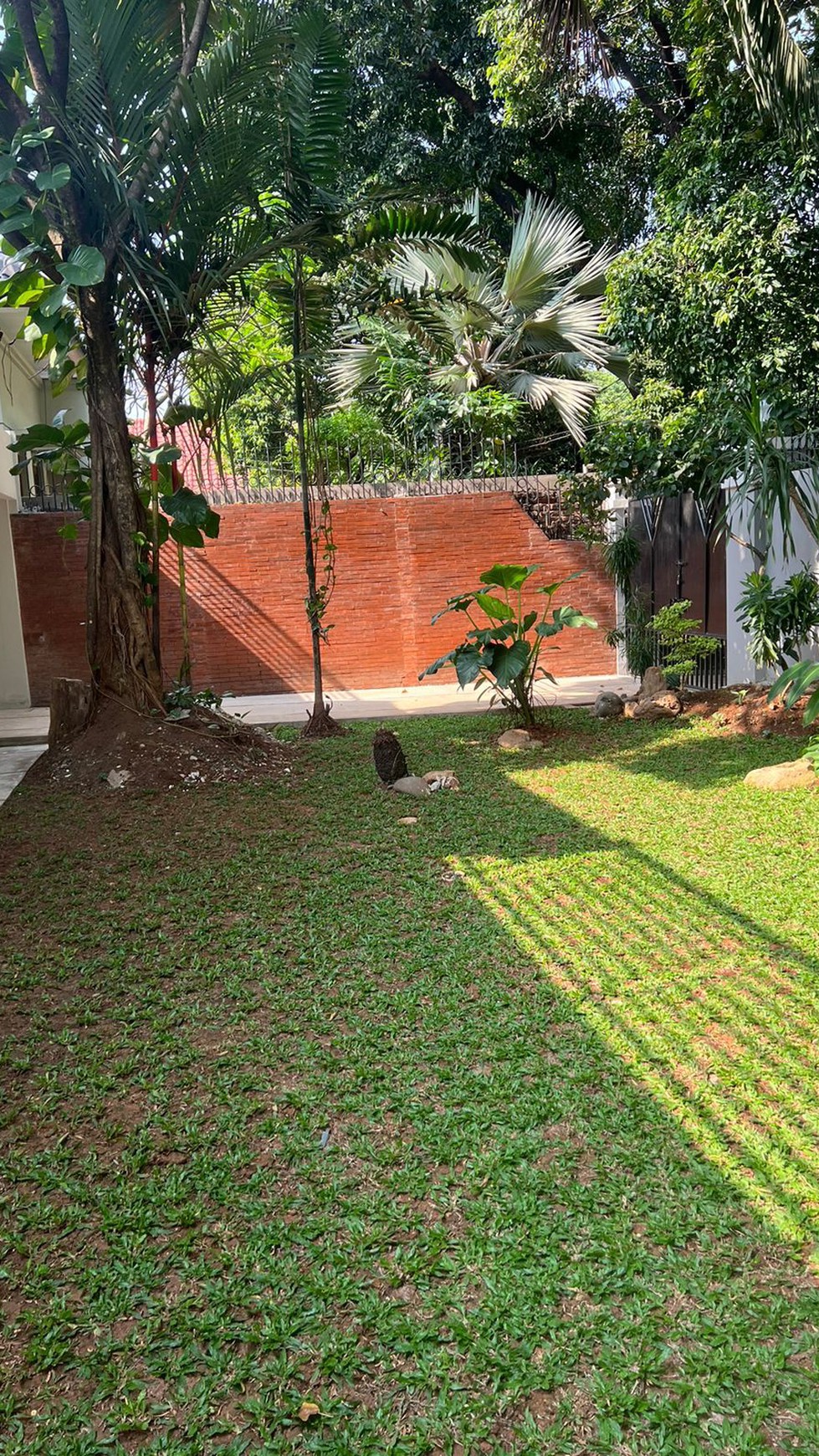 Rumah bagus di lokasi tenang, Menteng, Jakarta Pusat