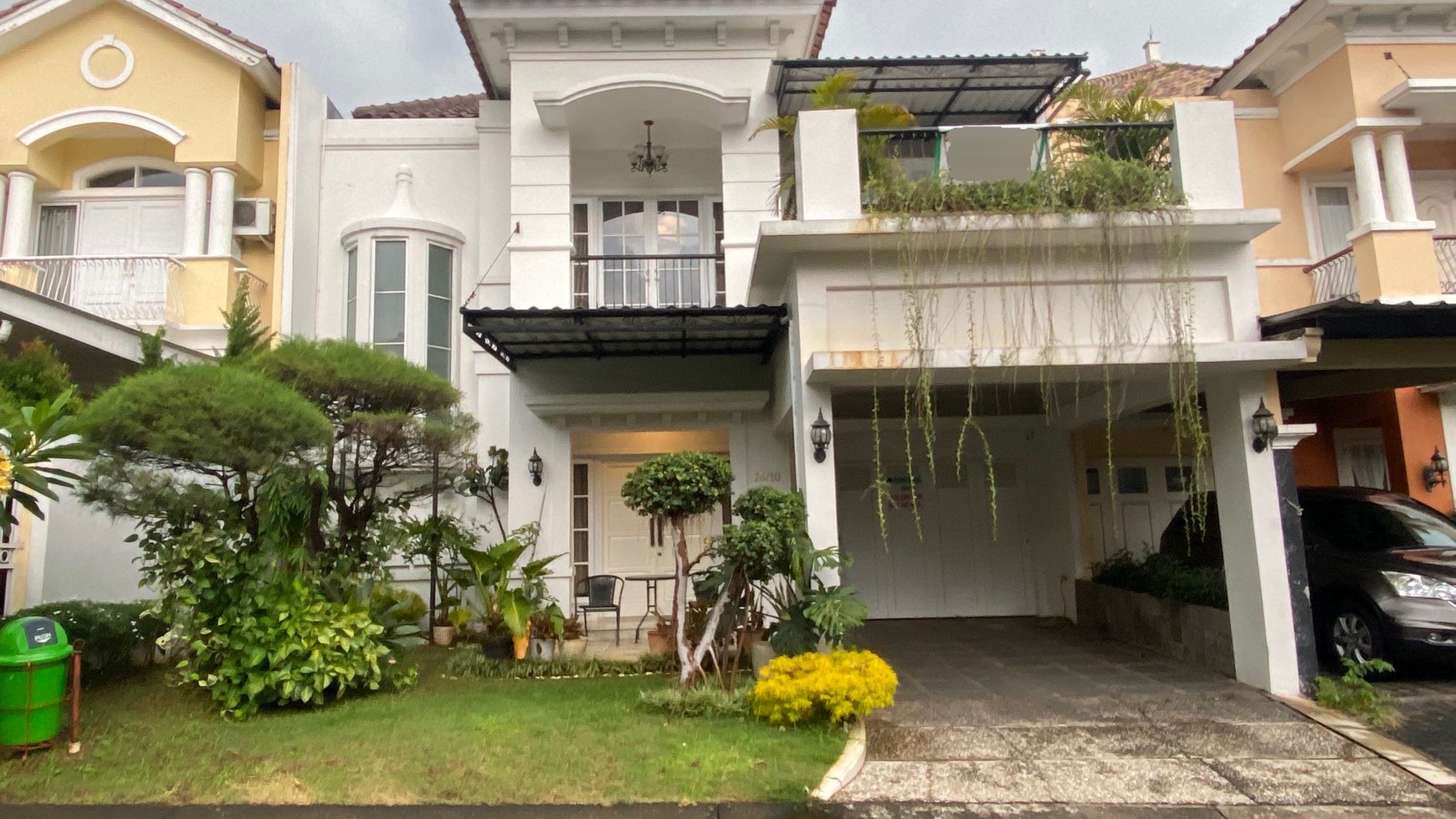 RUMAH CANTIK SIAP HUNI DI RAFFLES HILLS CIBUBUR