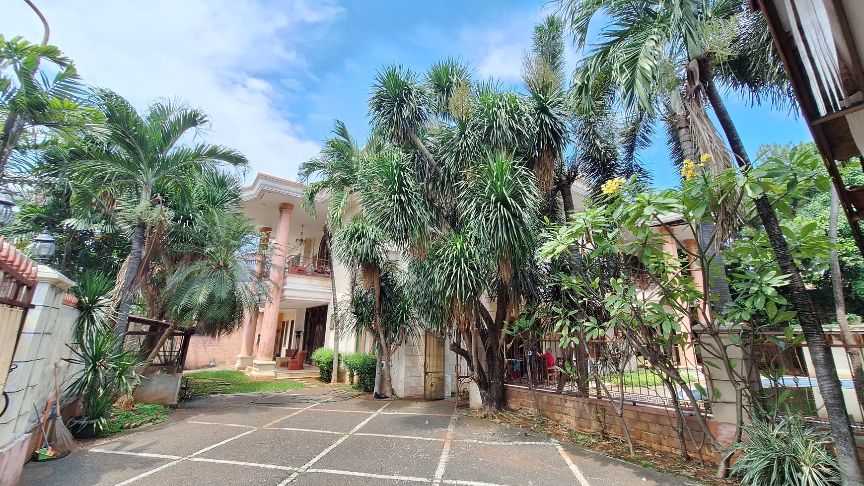 Rumah Mewah di Jl.Mirah Hati,Jakarta Selatan