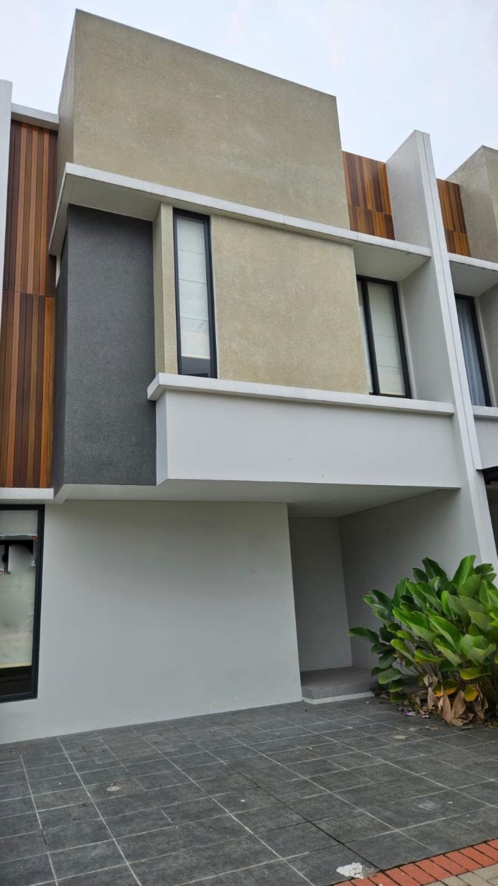 Rumah di U Ville Bintaro, 2 lantai, siap huni dan murah di Sektor 7 Bintaro