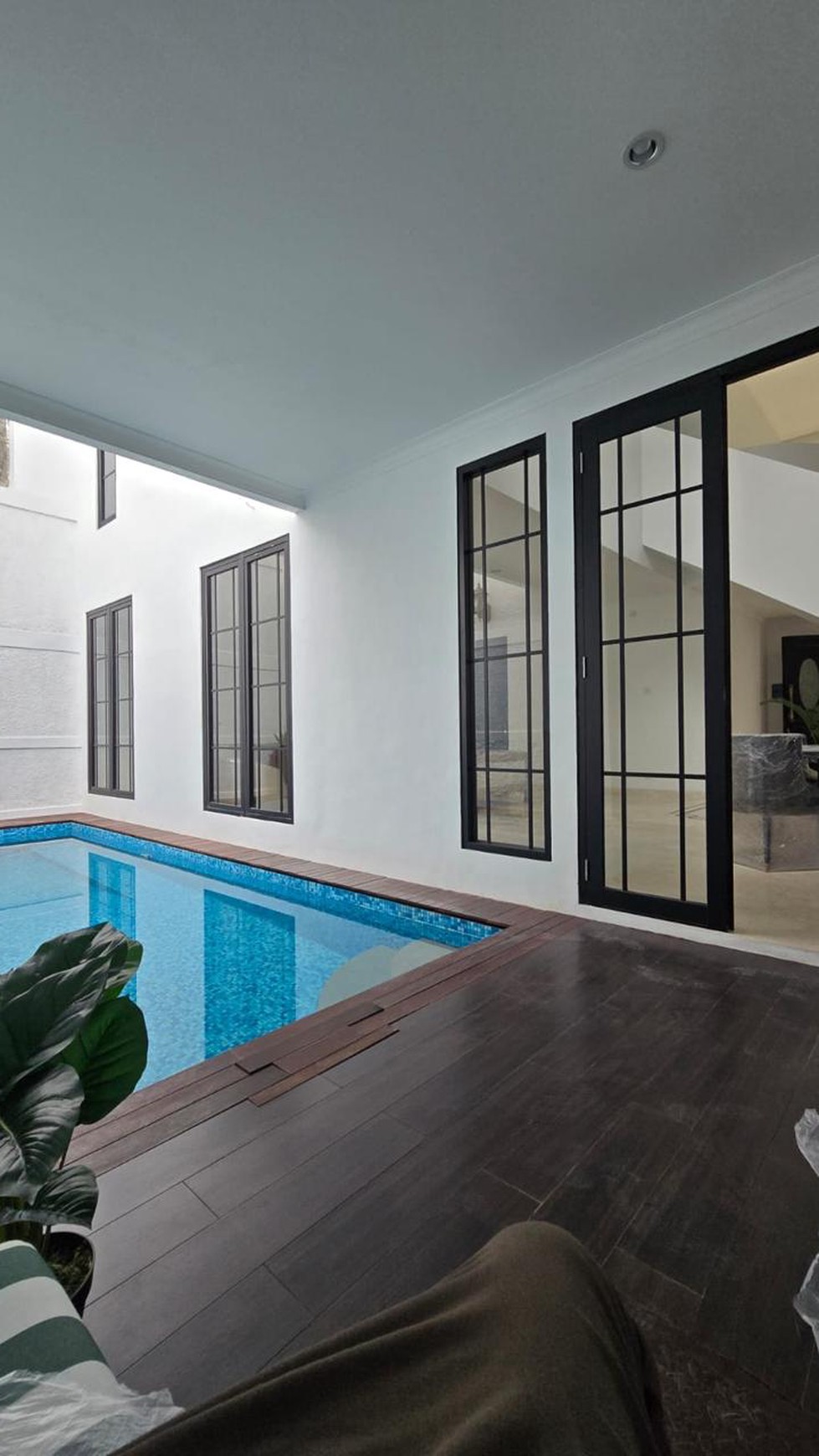 Rumah Brand New di Puri Bintaro, American Style dengan Pool di Bintaro Sektor 9