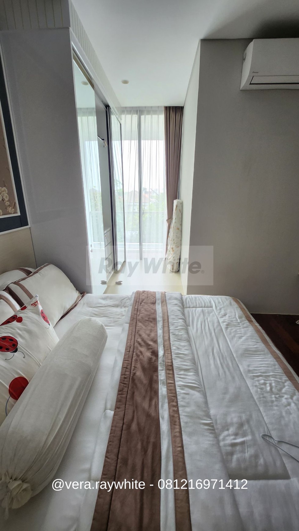 dijual apartemen graha famili rosebay 2BR full furnished