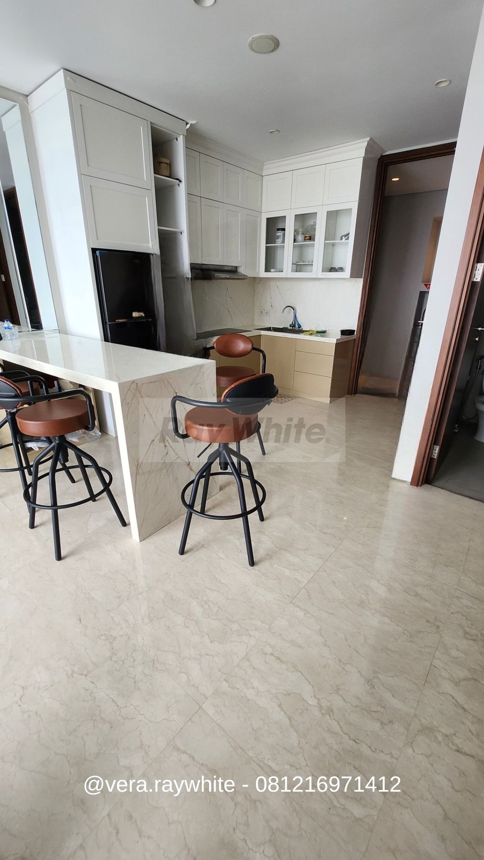 dijual apartemen graha famili rosebay 2BR full furnished