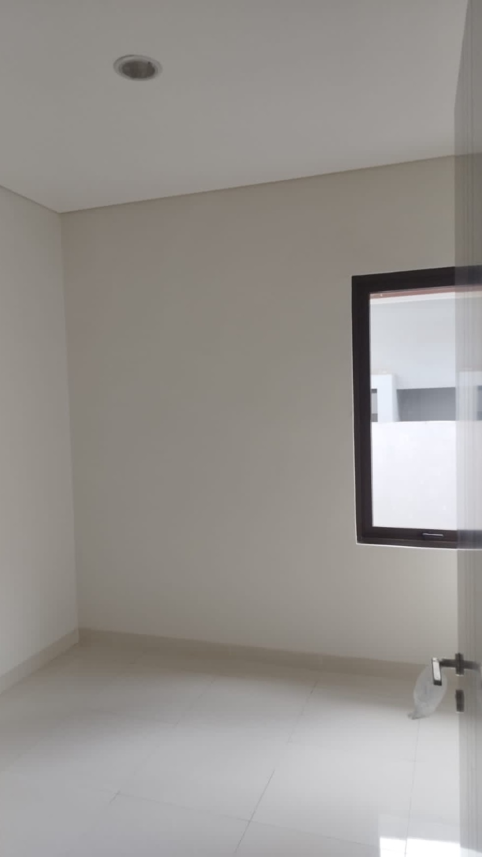 Rumah Standar siap huni Cluster Precia (Eminent) BSD city