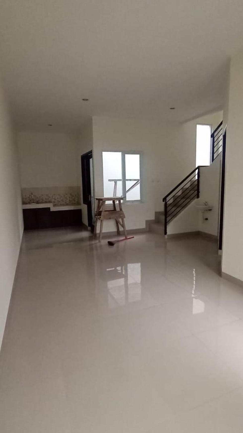 Dijual Rumah Baru 2 lantai di Taman Kopo Indah 1