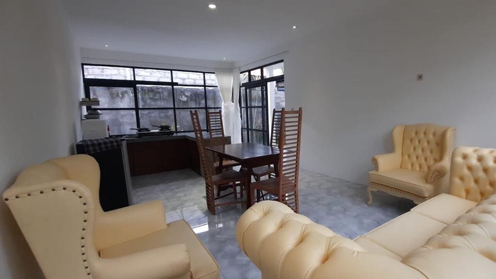 Rumah Hitung Tanah Area Cipete