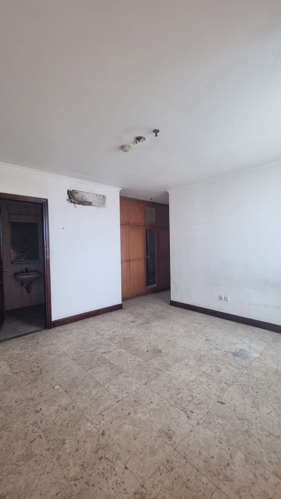 Dijual Cepat 3 Bedroom Apartemen Bumimas, Jaksel