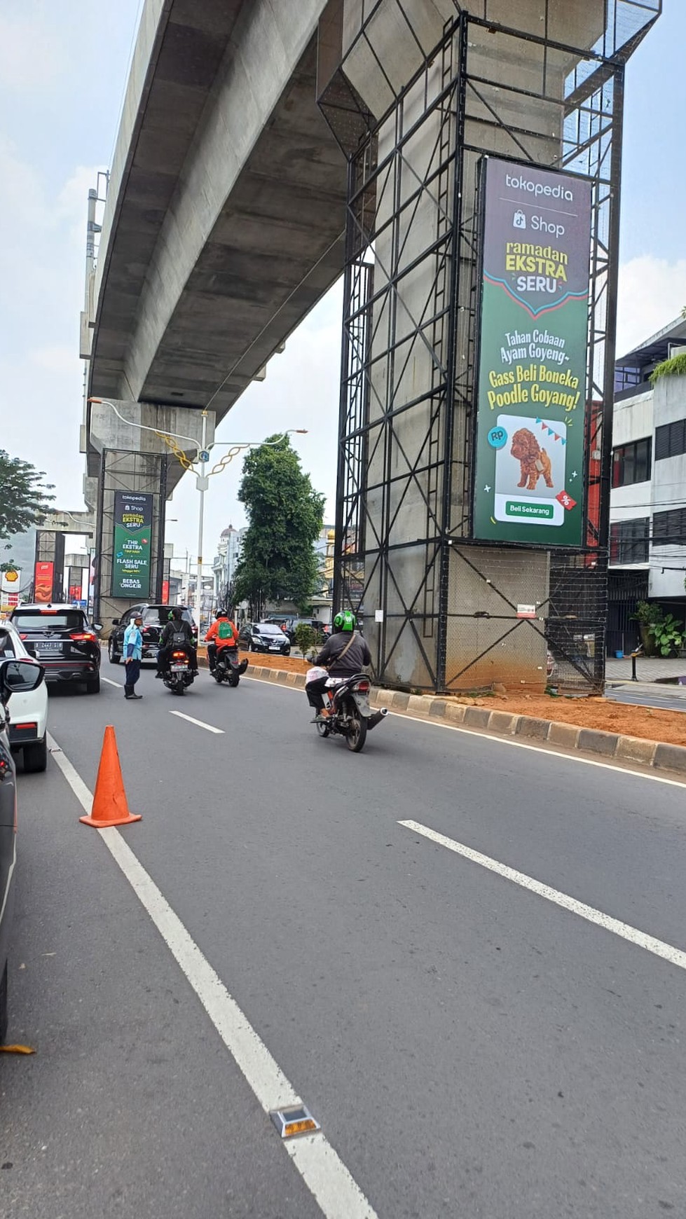 Ruko Gandeng Pinggir JAlan Area Fatmawati Raya