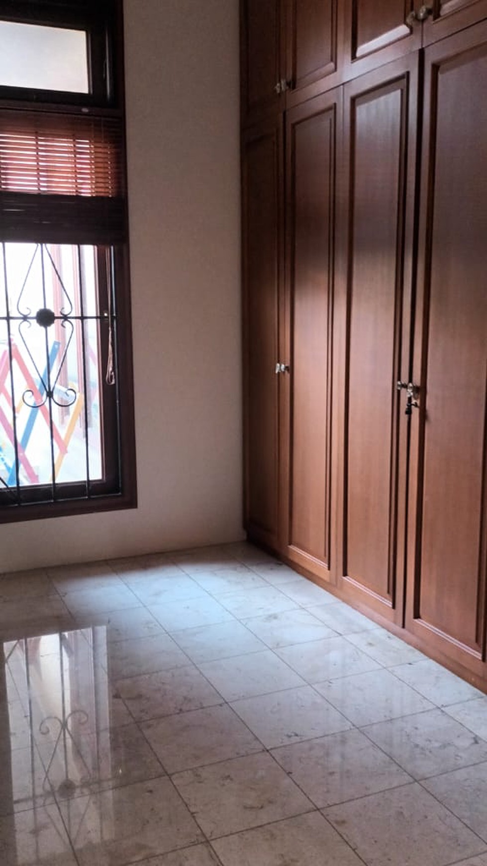 Rumah Siap Huni dalam Perumahan Exclusive Bintaro Jaya Sektor 9