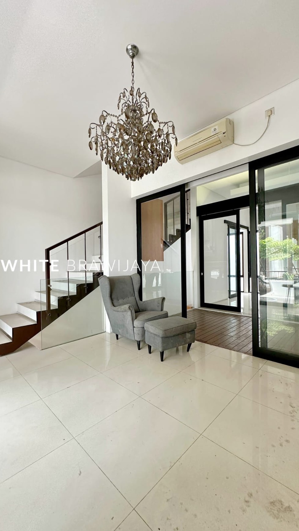 Rumah Hitung Tanah Area Cipete