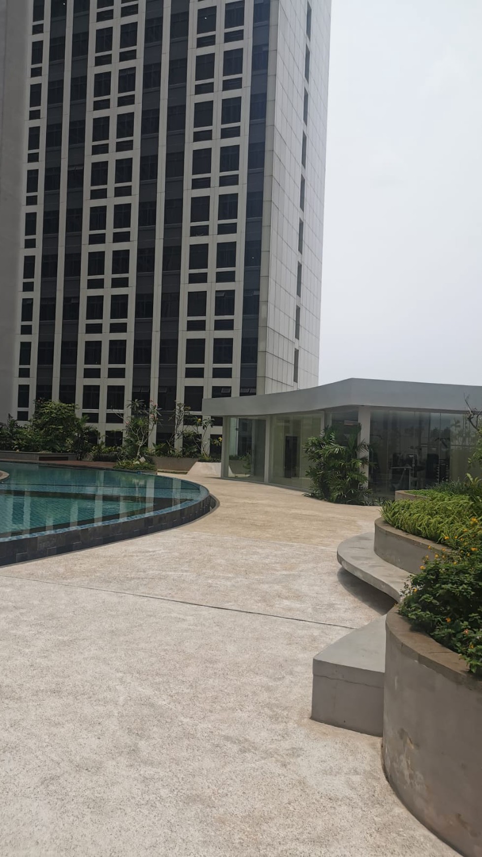 APARTMEN POLLUX CHADSTONE CIKARANG 