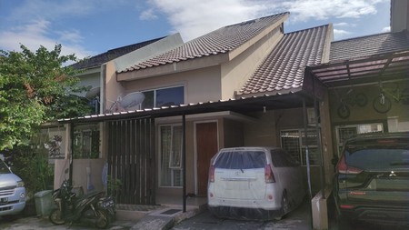 Rumah Minimalis Bagus 2 Lantai Dekat Sektor 4 Bintaro.