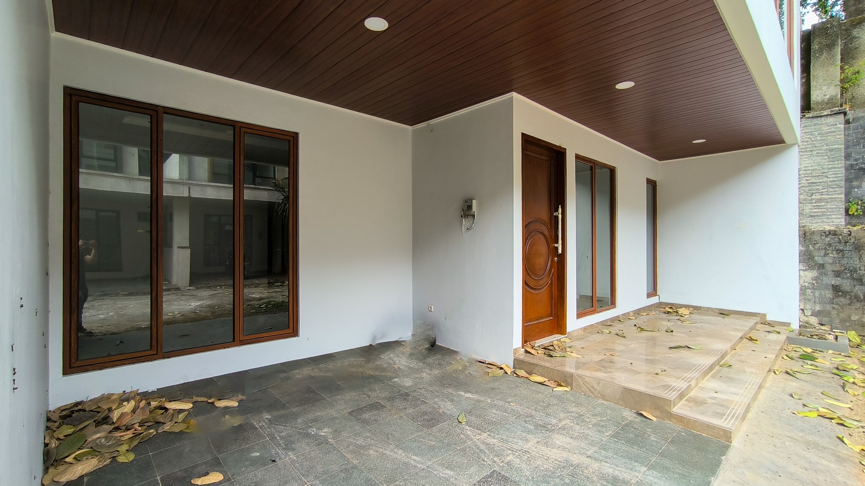 Hotsale Rumah Modern Minimalis Lokasi Strategis di Puri Bintaro