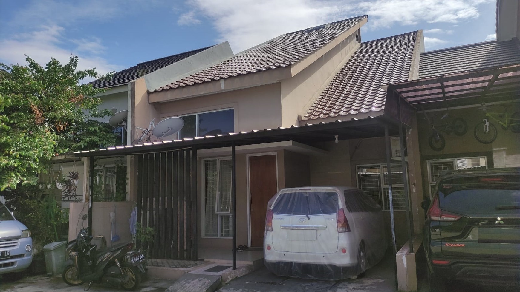 Rumah minimalis, 1/2 lantai siap huni