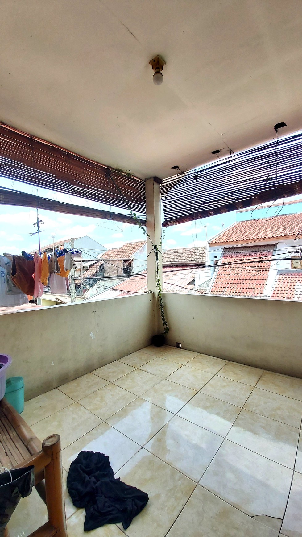 Rumah rapi dijual murah di harapan baru bekasi