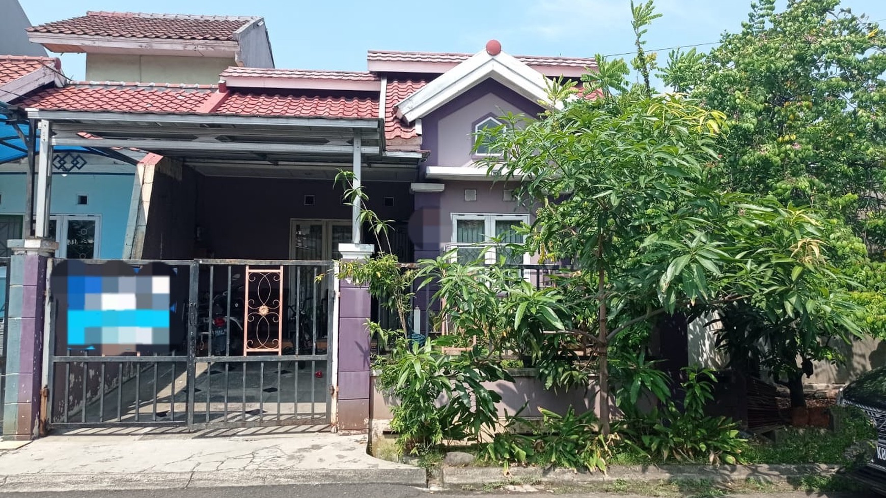 Rumah rapi harga murah di Bulevar Hijau Harapan Indah Bekasi