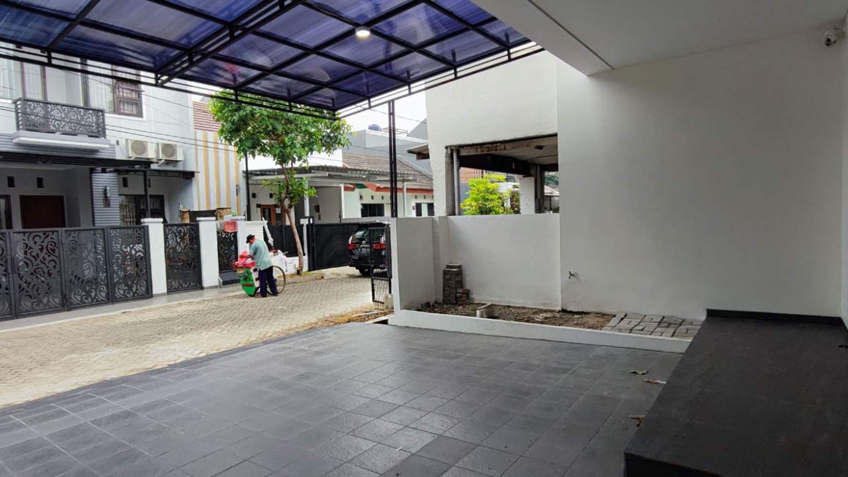 Rumah Baru 2 Lantai Dijual dekat Graha Raya Bintaro SHM Cluster.