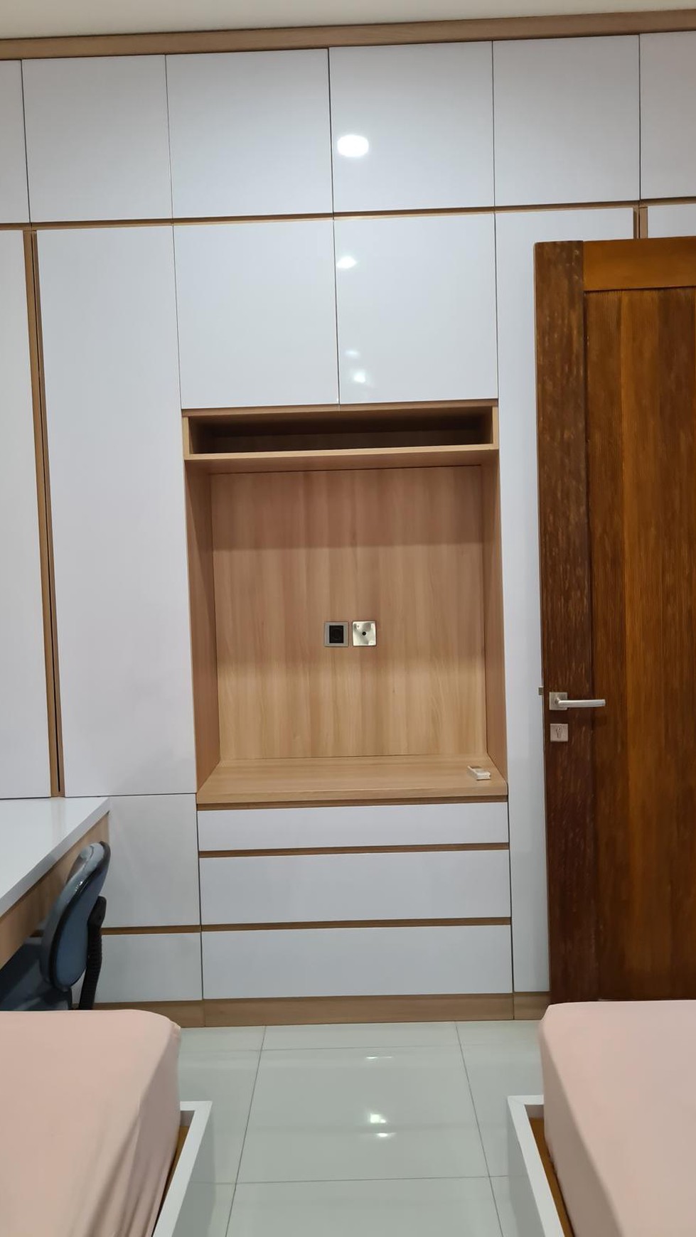 Dijual Rumah Hook Mewah siap Huni di Perkici Bintaro sektor 5