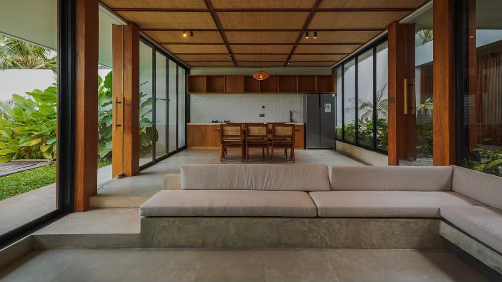 For Sale Leasehold - Brand new  modern villa  3 bedrooms in the heart of Berawa , Canggu 