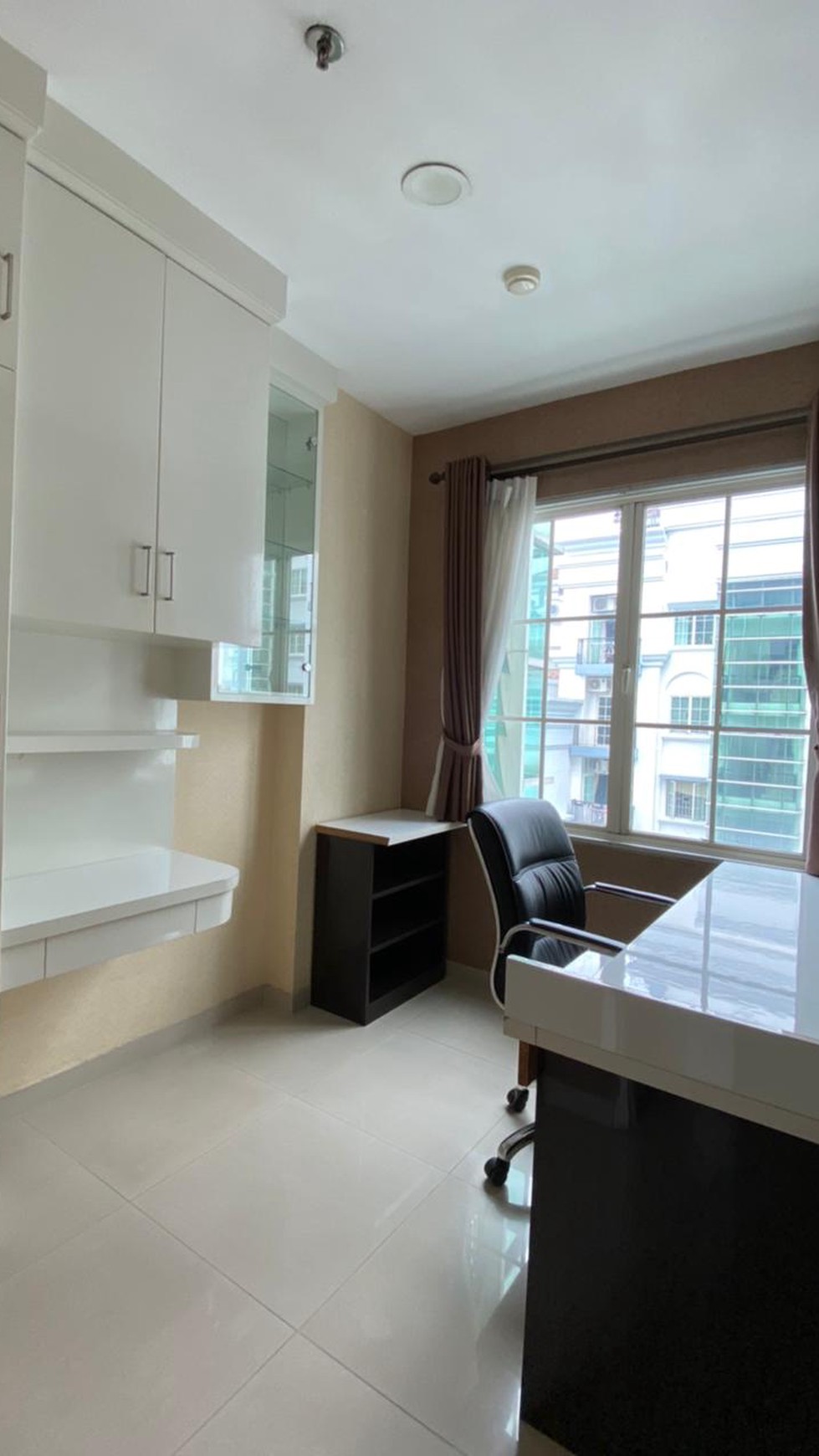 Apartemen Gading Resort ,siap Huni harga Nego di Kelapa Gading