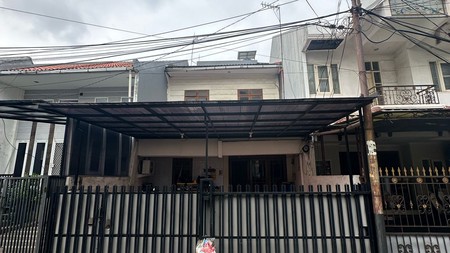 Rumah 1,5 Lantai layak huni ,Lokasi tenang ,BU di Kopyor kelapa gading