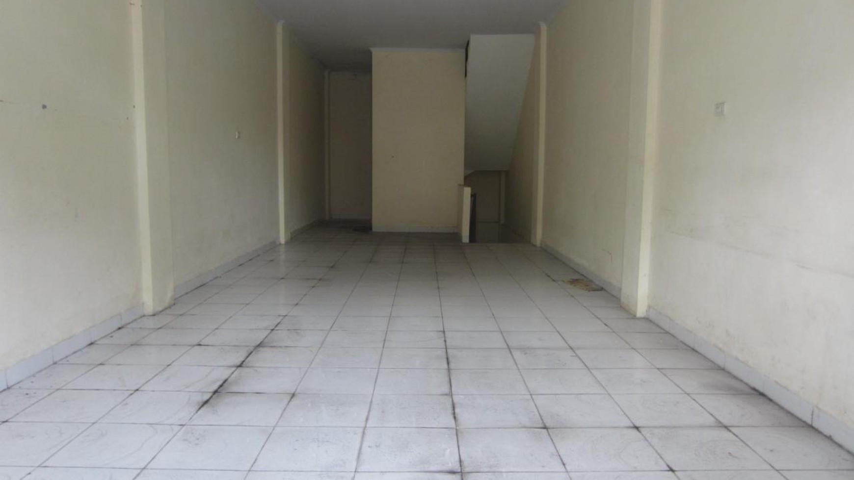 Dijual Ruko dua pintu 3 lantai Jln sisingamangaraja Gedong Air Tanjung Karang Barat Bandarlampung