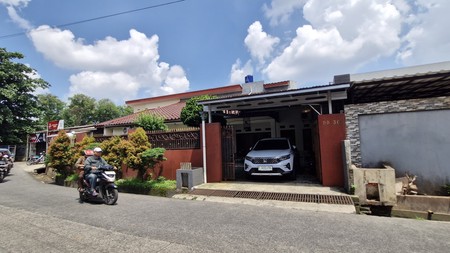 Rumah Satu Setengah Lantai, Luas di Komplek Timah Kelapa Dua Depok