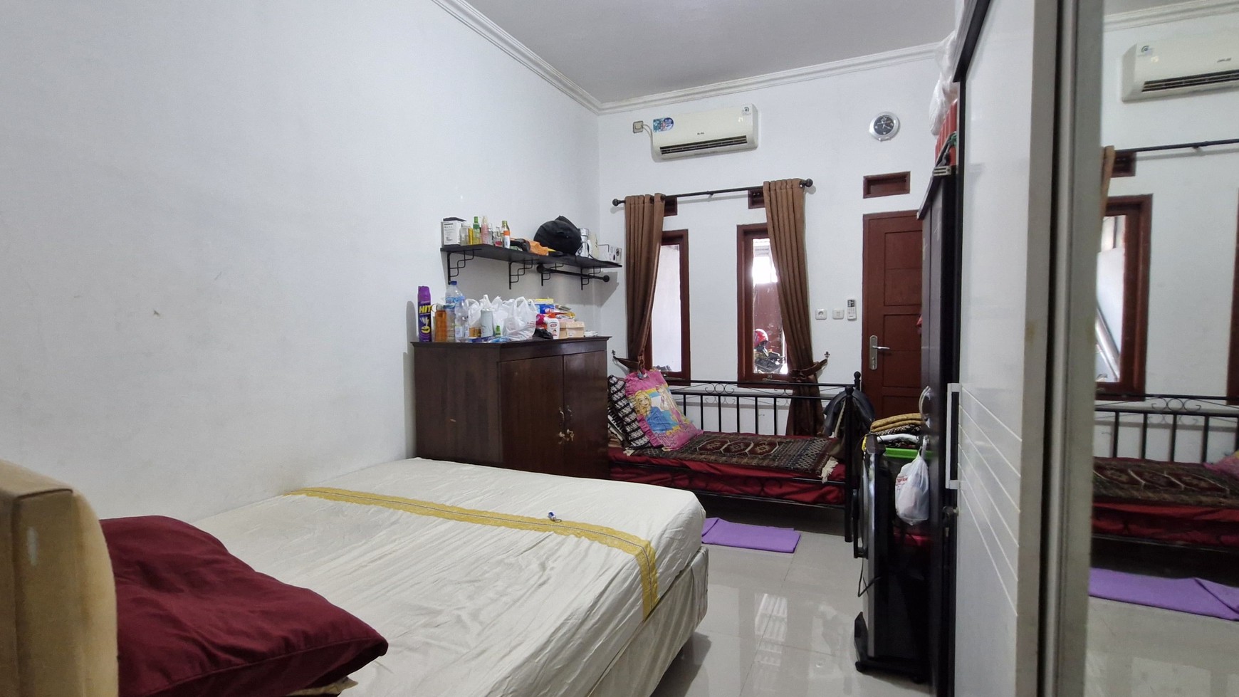 Rumah Satu Setengah Lantai, Luas di Komplek Timah Kelapa Dua Depok