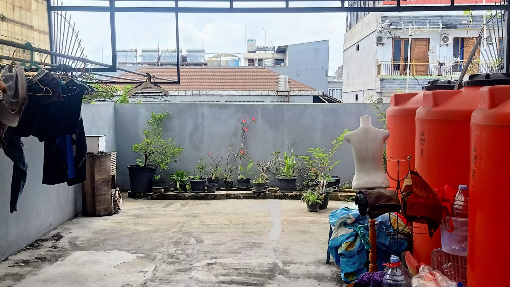 Rumah Kost 4 lantai ,Lokasi strategis dekat banyak University di Tanjung Duren Jakarta Barat