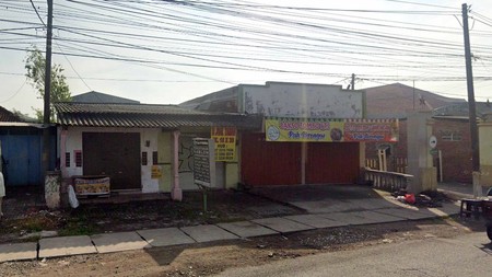 Rumah di Raya Jeruk Banjar Melati Surabaya, Lokasi Strategis Nol Jalan Raya, Cocok untuk usaha 