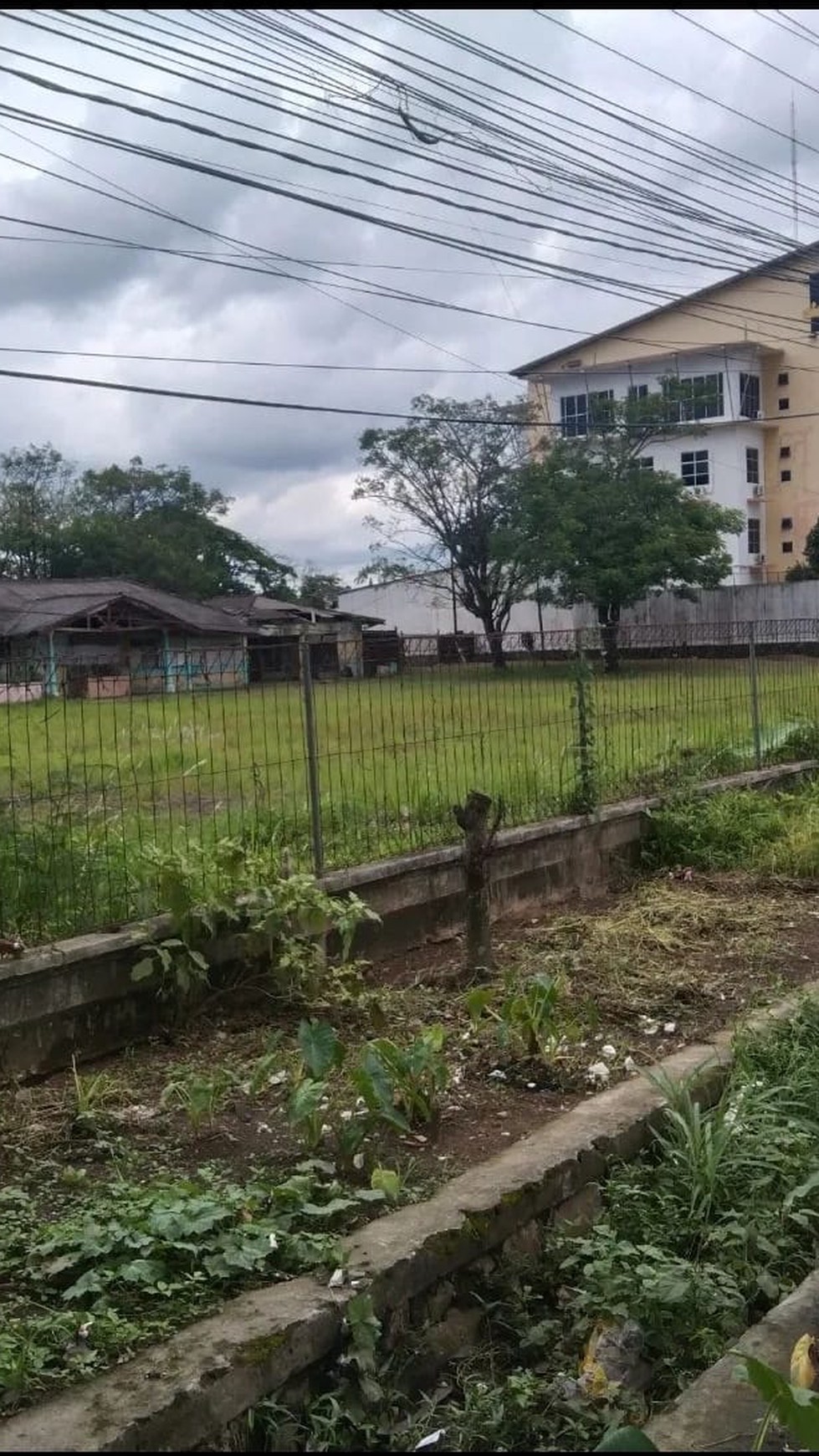 Dijual tanah di Jl. Soekarno Hatta bypass