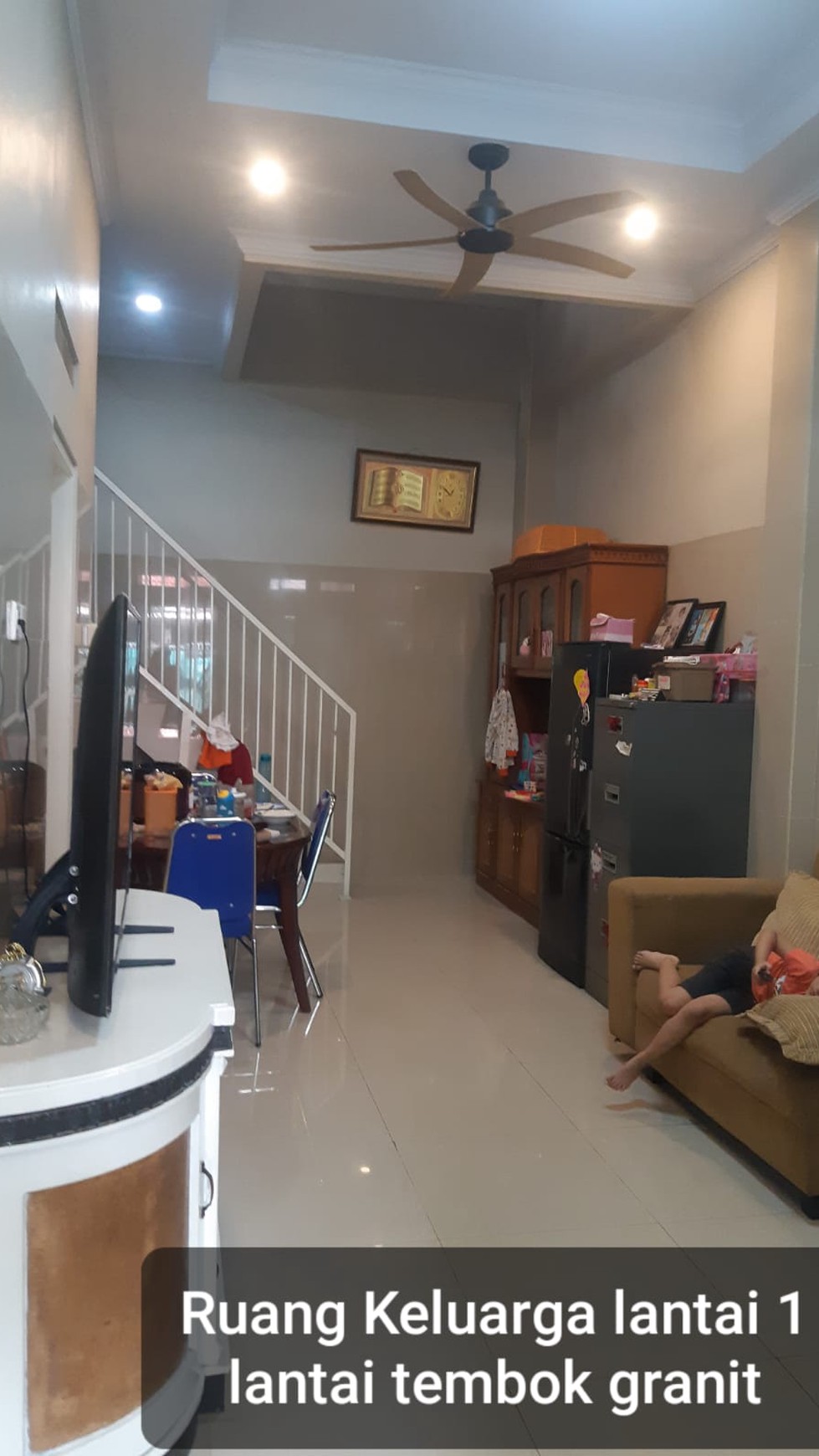 Dijual rumah 2 1/2 lantai Lokasi bebas banjir di Duta Bumi, Harapan indah