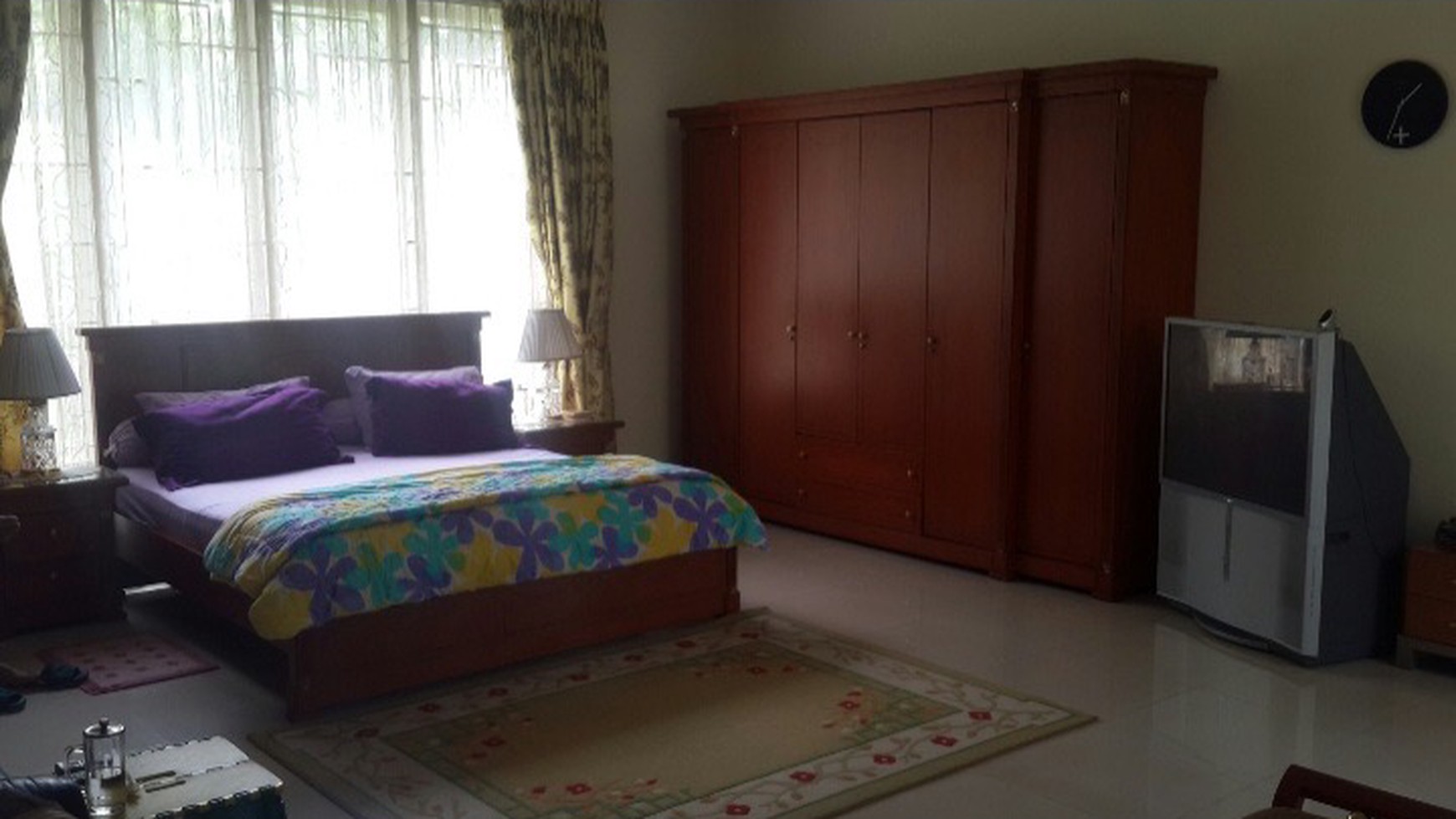 Rumah Mewah Semi Furnished di Menteng Bintaro 