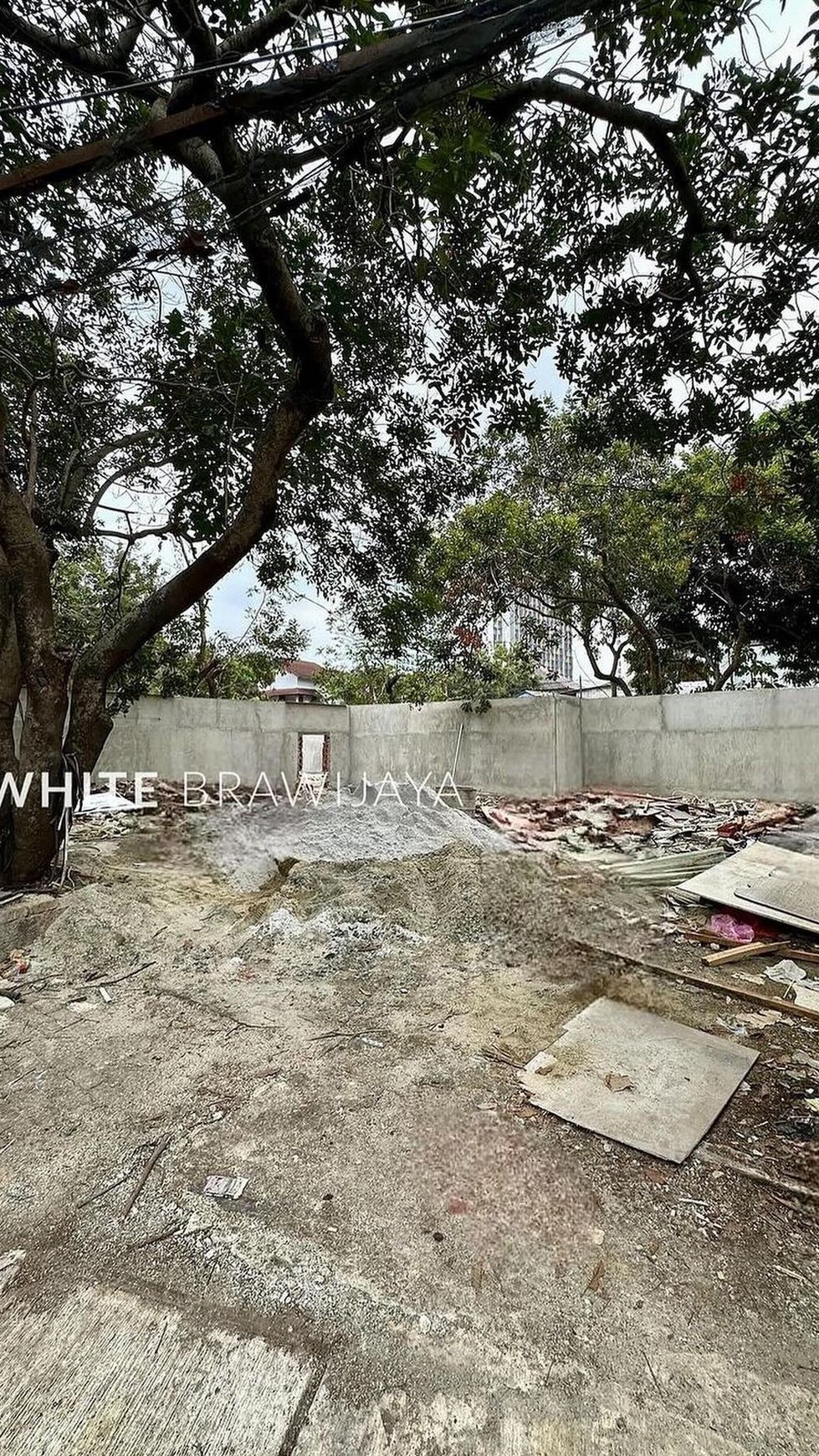 Rumah Hitung Tanah Area Cipete