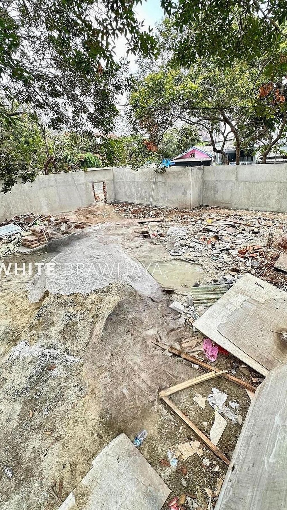 Rumah Hitung Tanah Area Cipete