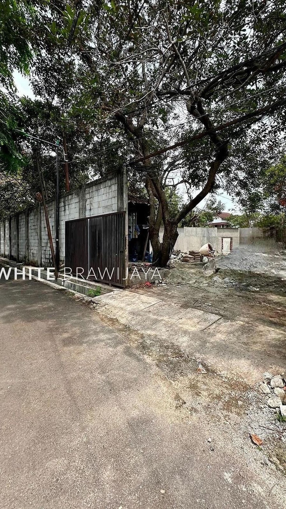 Rumah Hitung Tanah Area Cipete