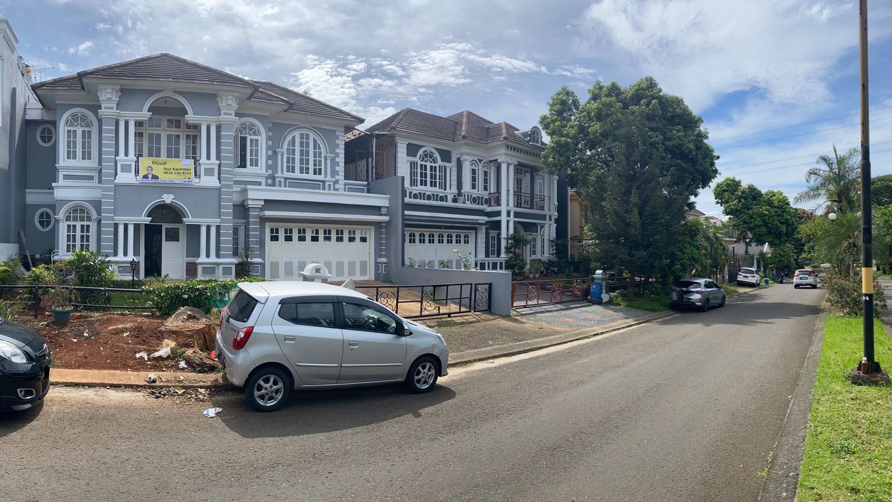 Rumah Mewah Bagus Siap Huni dengan Kondisi Terawat @Legenda Wisata Cibubur