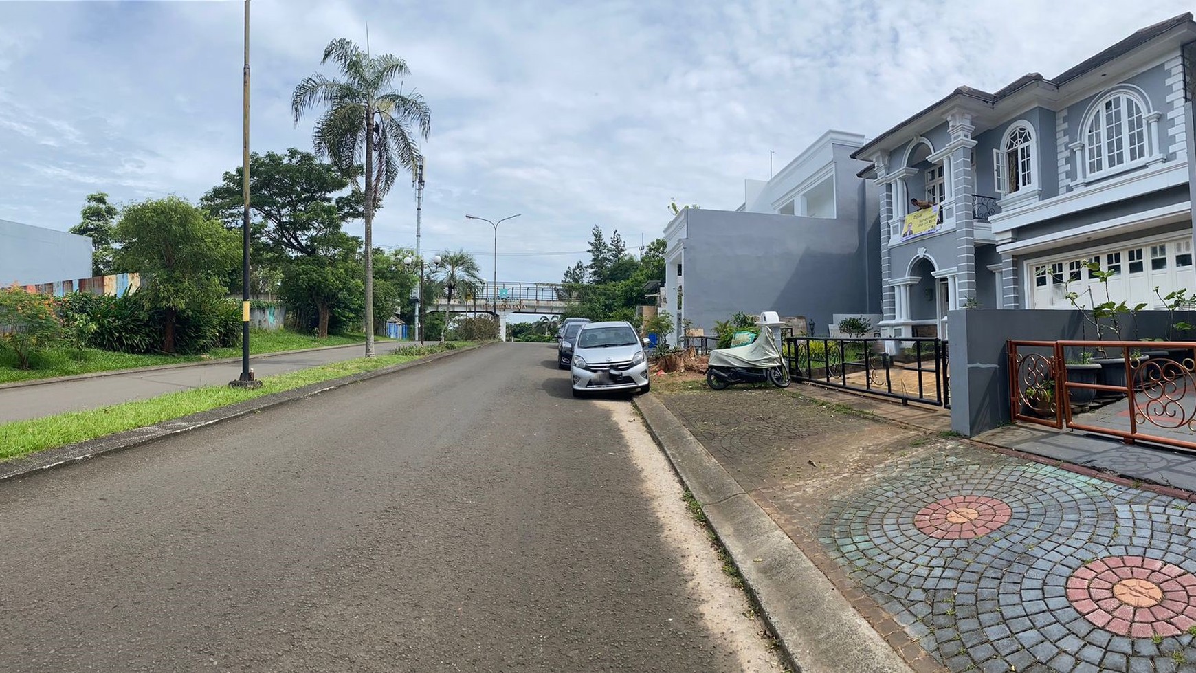 Rumah Mewah Bagus Siap Huni dengan Kondisi Terawat @Legenda Wisata Cibubur