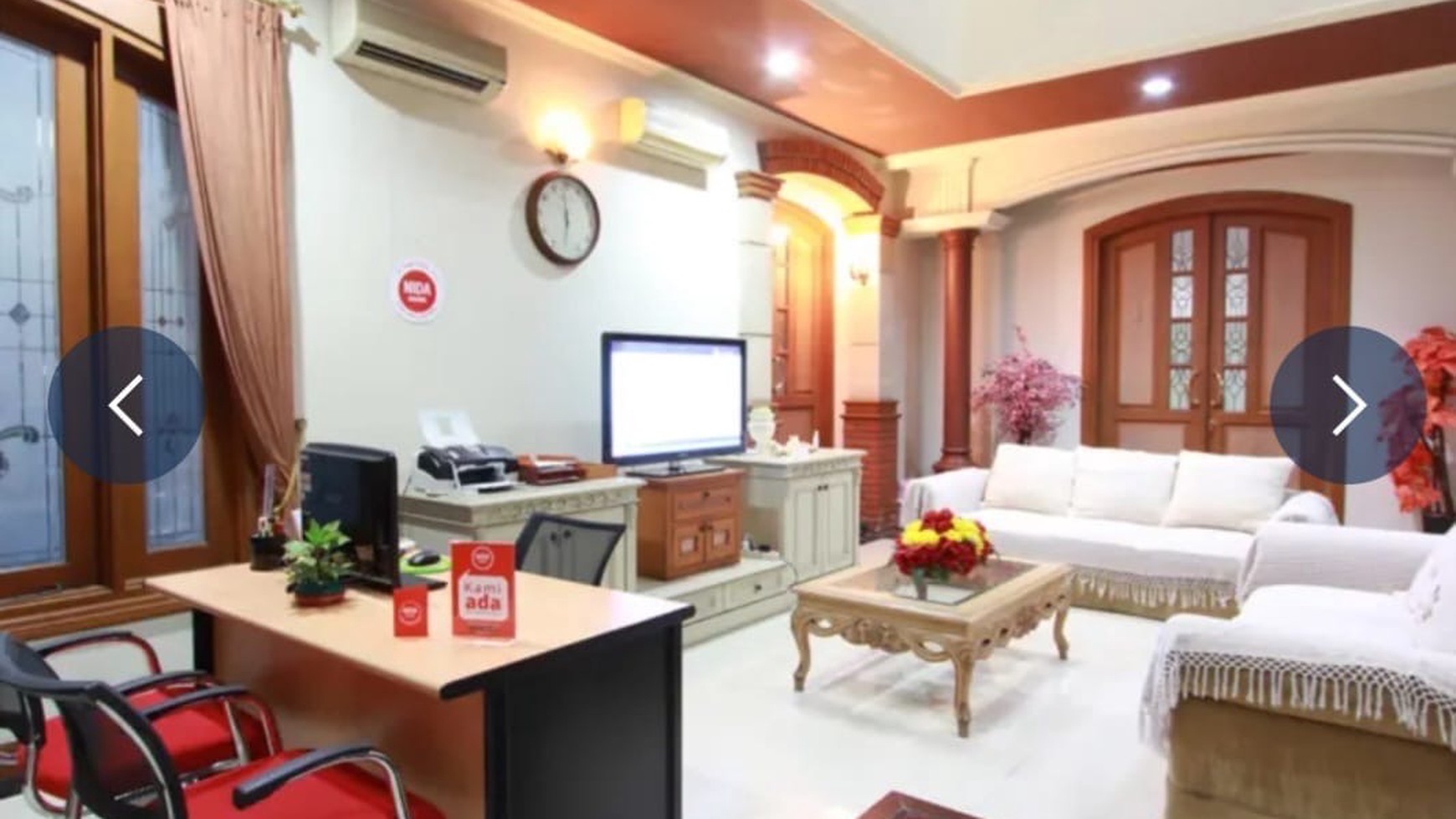 Rumah Mewah bisa Guest House  ada Kolam Renang di Pasar Minggu 