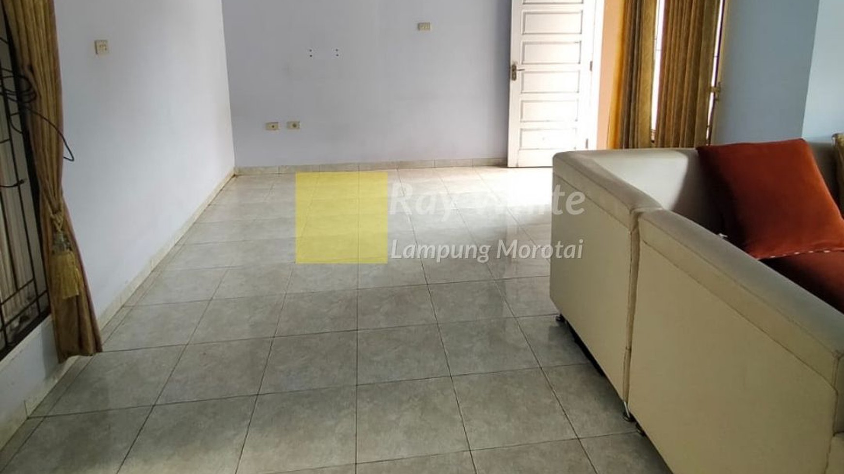 Disewakan Rumah Full Furnished Jalan Pramuka